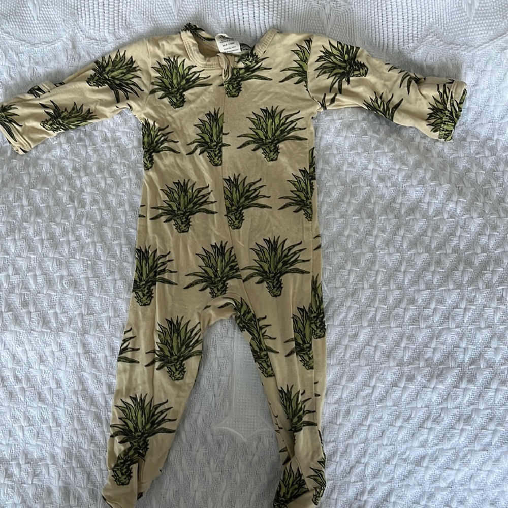 Kate Quinn newborn onesie - never worn